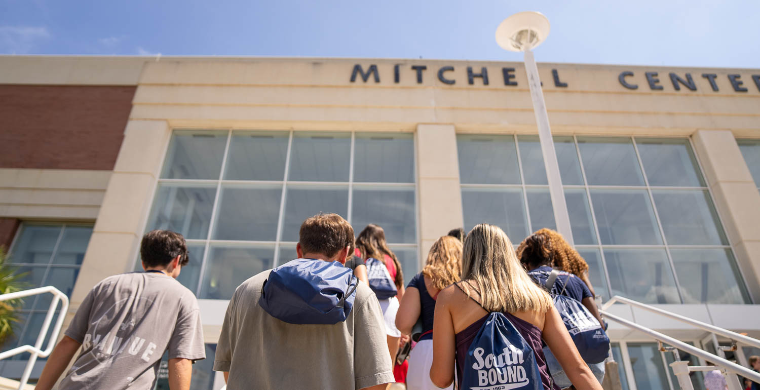 Students at Southbound orientation at the USA Mitchell Center
