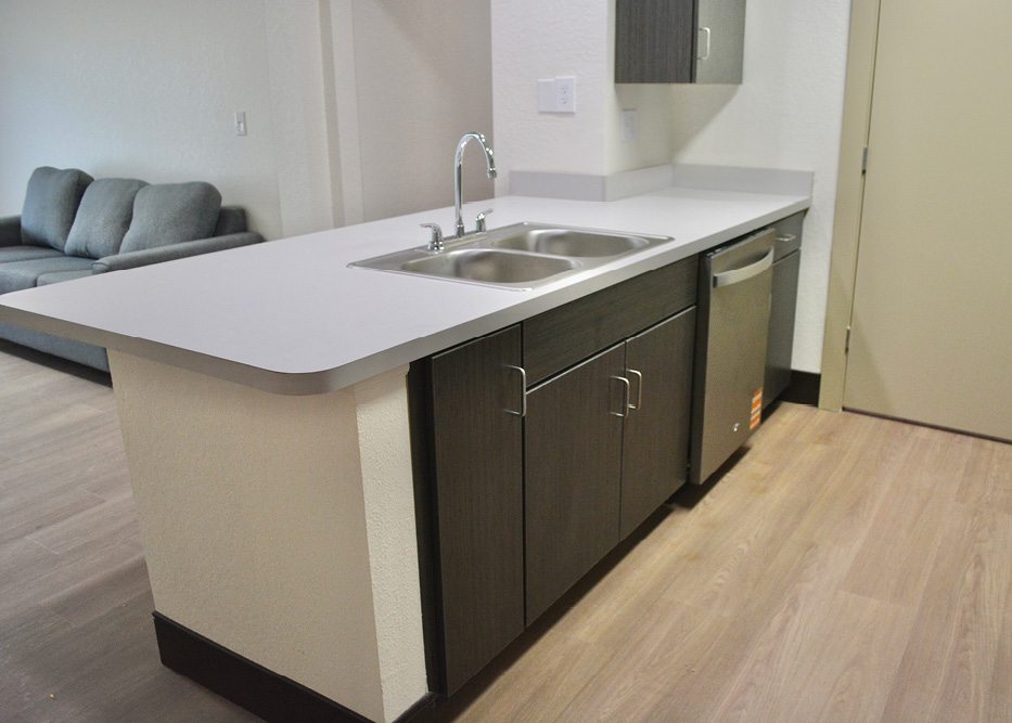 Traditions kitchen